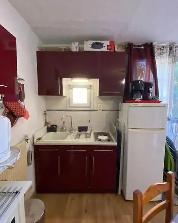 2 A 4 Personnes Avec Balcon Et Parking Apartment *