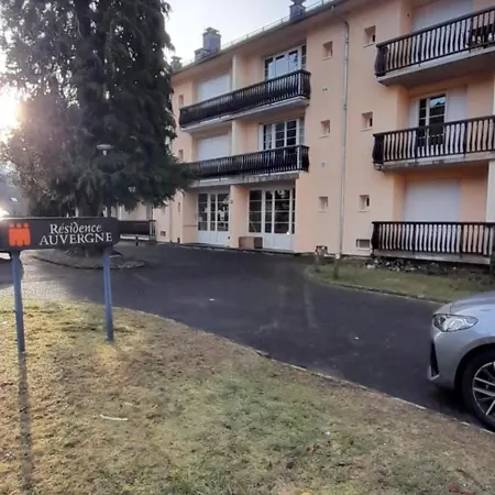 2 A 4 Personnes Avec Balcon Et Parking * La Bourboule